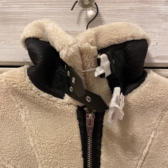 BLANK NYC Jacket - Picture 2 of 6